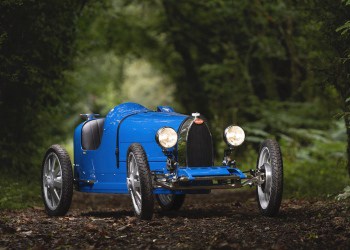 El Bugatti para niños: La marca construirá una version eléctrica y en fibra de carbono de su Baby II