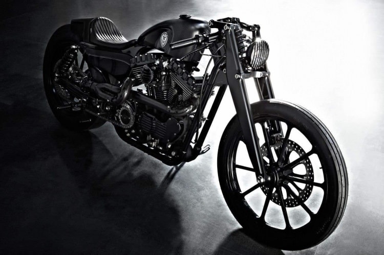 Motocicleta Harley-Davidson Sportster 'Stealth Bullet' por Rough Crafts