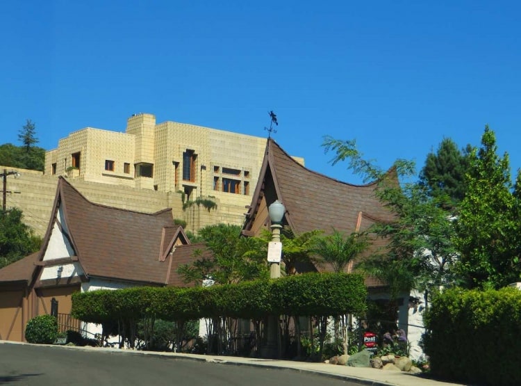 Ennis House, la icónica casa de Frank Lloyd Wright se vende por $18 millones
