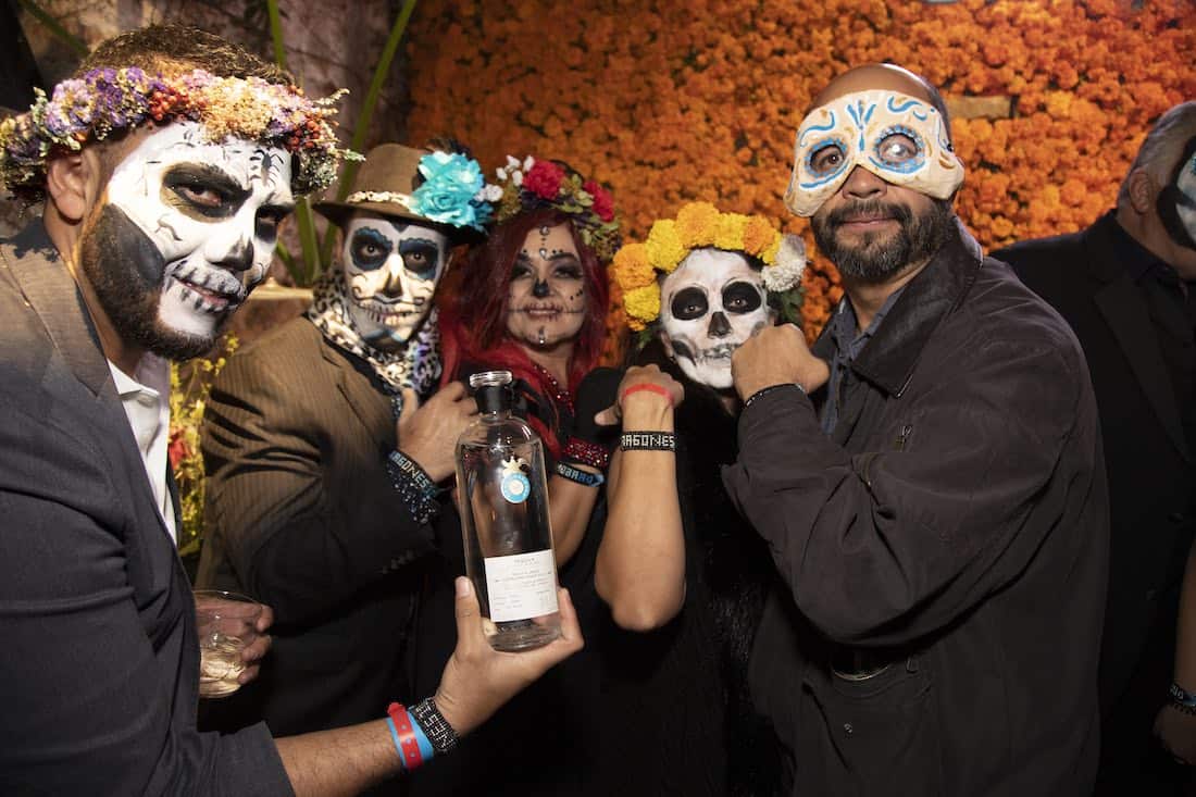 Tequila Casa Dragones celebró su décimo aniversario durante el Día de Muertos