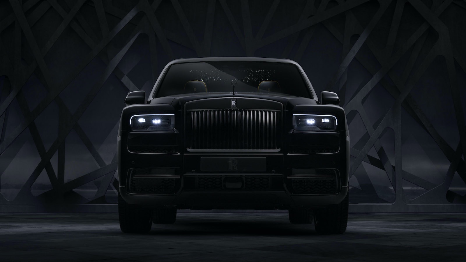 Rolls Royce "Black Badge" Cullinan se une a la serie Bespoke Family