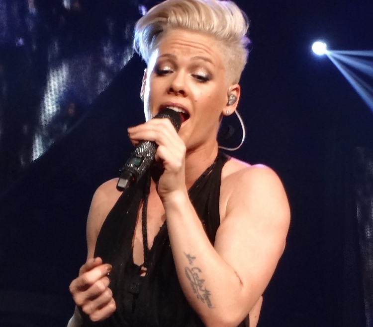 Cantante Pink