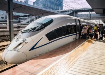 Tren de alta velocidad Guangzhou, China