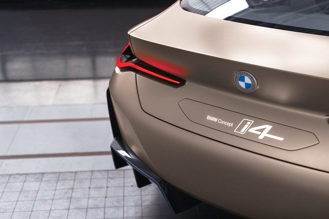 El totalmente eléctrico BMW i4 Concept está a un paso de entrar en producción