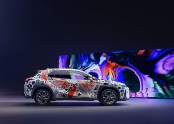 Lexus presenta el primer auto tatuado del mundo