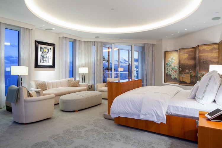 El propietario de los Marlins, espera vender por $18.9 millones su ultra lujoso penthouse de Naples, Florida
