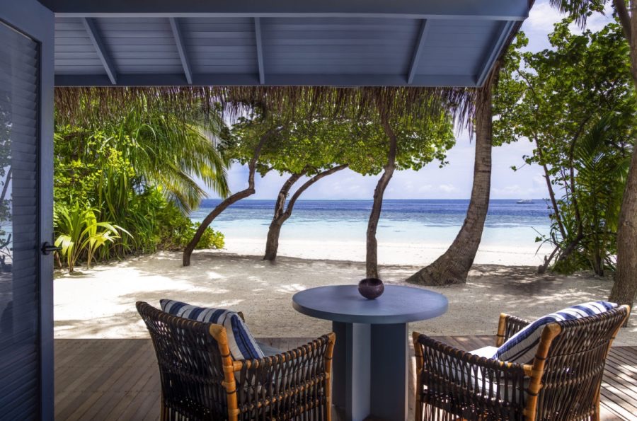 Ahora puedes alquilar el impresionante resort isleño Raffles Maldives Meradhoo por $1 millón