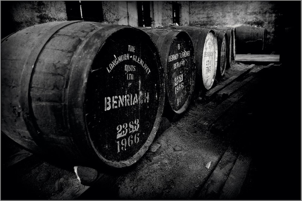 Destilería del whisky BenRiach.