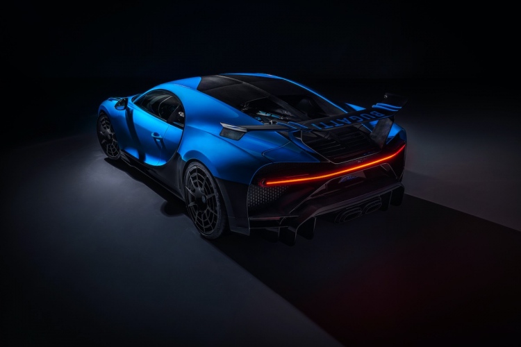 Bugatti Chiron Pur Sport, el nuevo hiperdeportivo de $3,6 millones enfocado más en las curvas y los circuitos