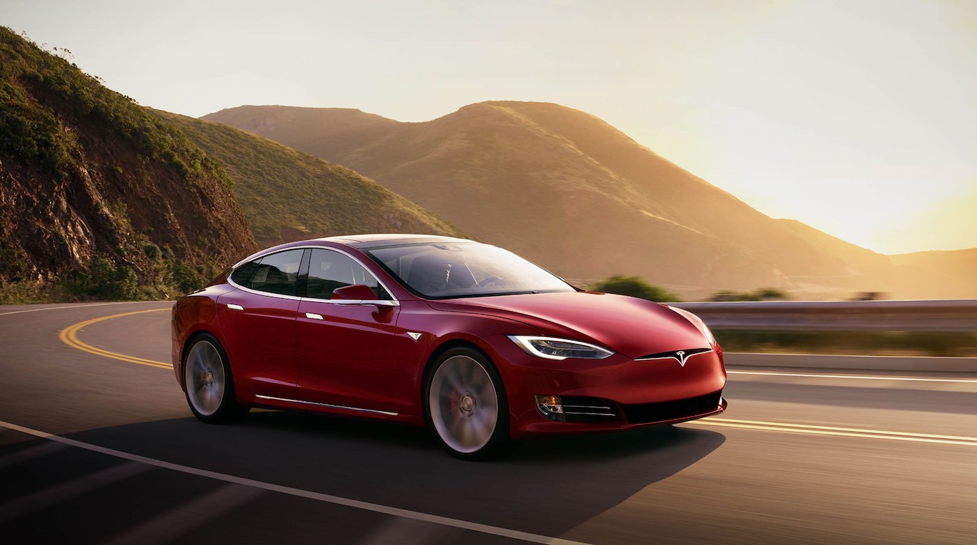 Tesla Model S: Los 10 autos que atraen más a las mujeres