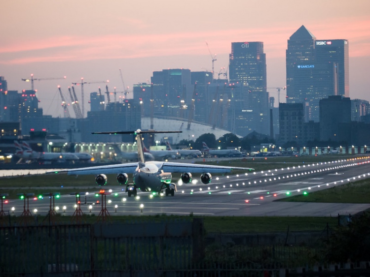 Aeropuerto de la Ciudad de Londres (London City Airport)