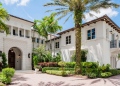 El financista Marc Bell pone en venta su excéntrica mansión en Boca Ratón inspirada en "Star Trek" por $19.9 millones
