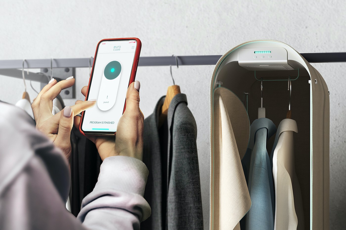 Pura-Case: Un innovador guardarropa portátil que puedes controlar desde tu smartphone para desinfectar la ropa con ozono