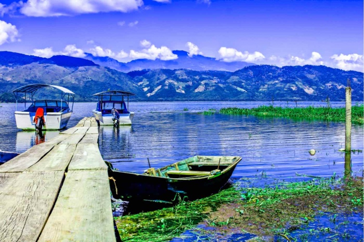 Lago de Yojoa en Honduras