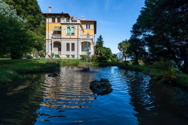 Suntuosa villa con vista al lago en Ghiffa, Verbano Cusio Ossola, Italia