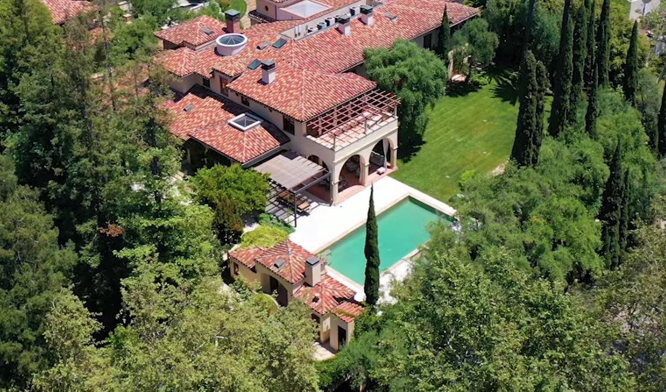 Esta impresionante villa al estilo del norte italiano en Holmby Hills, Los Ángeles sale a la venta por $58.750.000