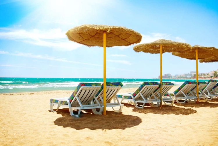 Nikki Beach, playa en la costa del sol. Marbella. mar Mediterráneo