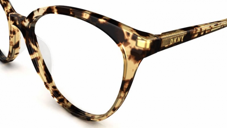 Specsavers Ópticas presenta la nueva colección de gafas DKN