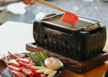 Deigo lleva el lujo gastronómico a otro nivel: carne Kobe con láminas de oro
