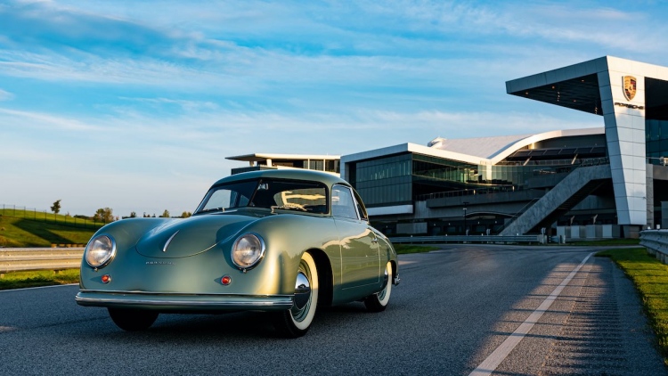 Porsche 356 de 1950 en el Porsche Experience Center Atlanta, 2020.