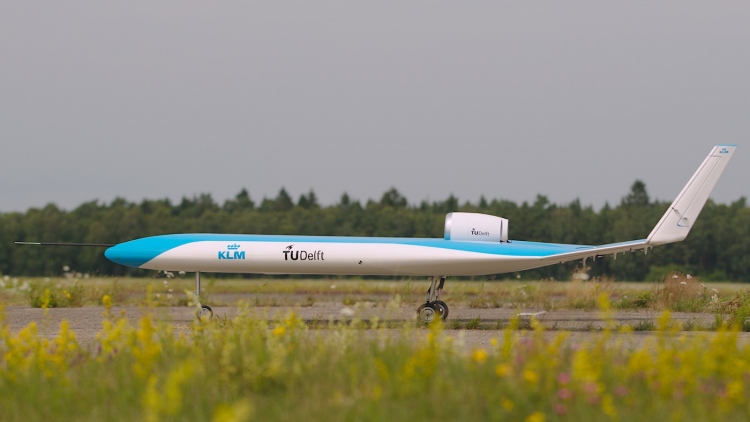 KLM y TU Delf presentan exitosamente el primer vuelo del Flying-V