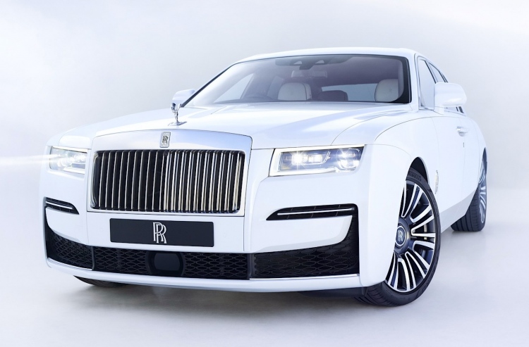 El nuevo Rolls-Royce Ghost 2021 es ahora el más avanzado tecnológicamente
