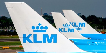 Aviones de KLM Airlines en el aeropuerto Schiphol de Ámsterdam.