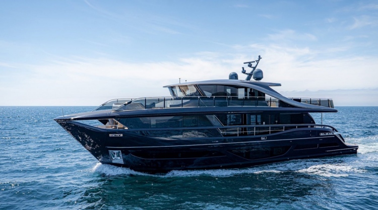 Princess Yachts Superfly X95 se lanzó oficialmente en línea