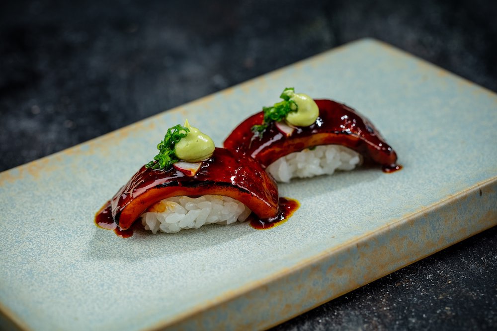Deleita tus sentidos con una auténtica experiencia culinaria Nikkei en Osaka