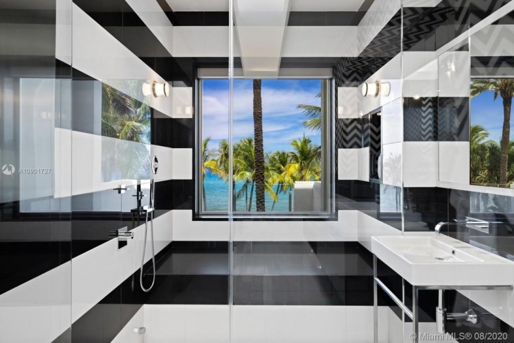 Tommy Hilfiger vuelve a poner su casa de playa en Miami en venta por 24,5 millones de dólares
