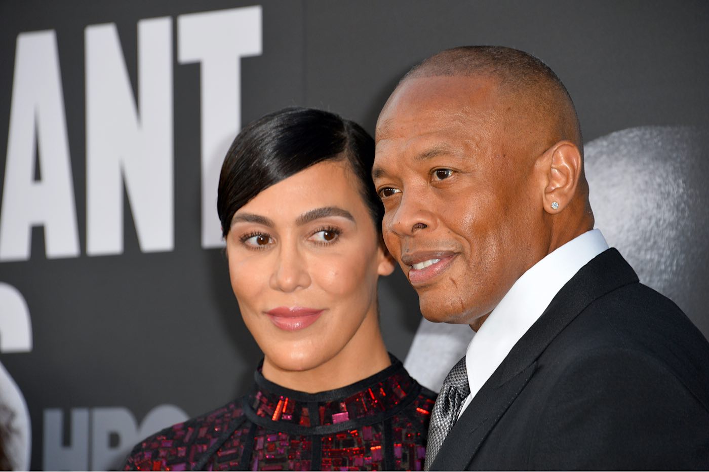 Nicole Young, ex-esposa de Dr. Dre, exige 2 millones de dólares AL MES en manutención conyugal.