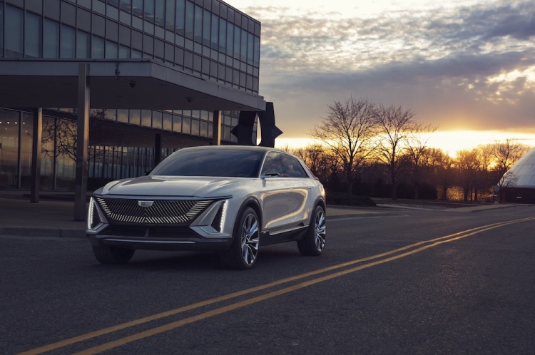 La develación de LYRIQ conduce a Cadillac al futuro eléctrico