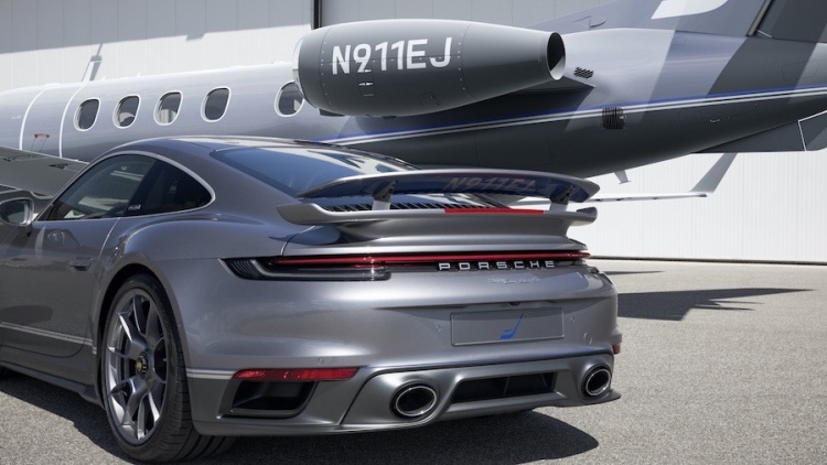 Colaboración entre Porsche y Embraer: altas prestaciones en tierra y aire