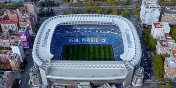 Vista aérea del estadio de fútbol Santiago Bernabéu en Madrid, España. Estadio del Real Madrid FC.