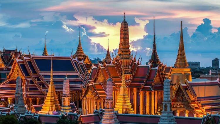 Explorar lugares antiguos en Bangkok, Tailandia