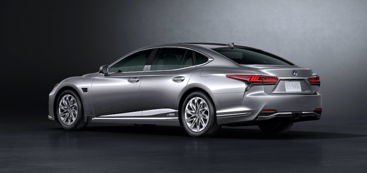 El nuevo Lexus LS 2021 debuta con un nuevo look, actualizaciones de estilo e infoentretenimiento