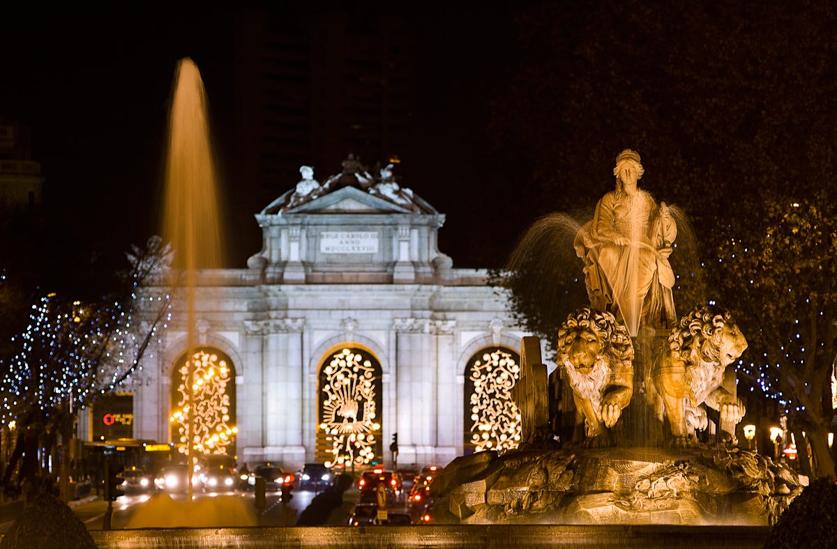 La limusina de Papa Noel llega estas navidades a Madrid