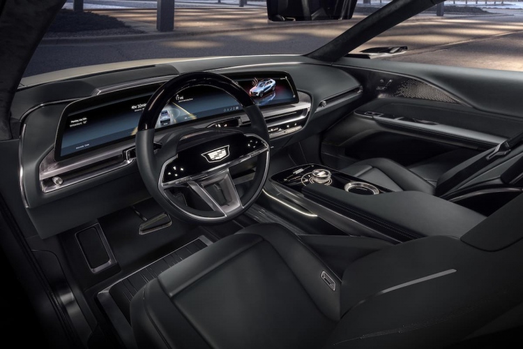 Cadillac busca fuera de la industria automotriz para desarrollar la nueva generación de experiencia al usuario
