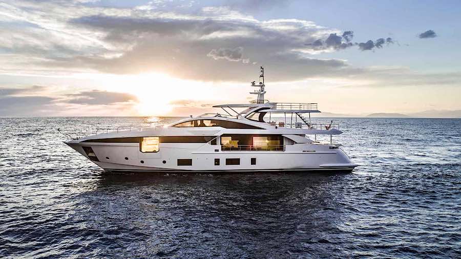 Los principales fabricantes de yates de lujo 2021: Azimut Grande 35 Metri