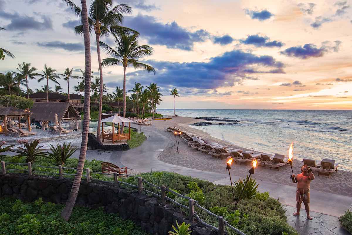 Jet Edge se asocia con Four Seasons Resorts Hawaii Collection para viajes premium en jet privado