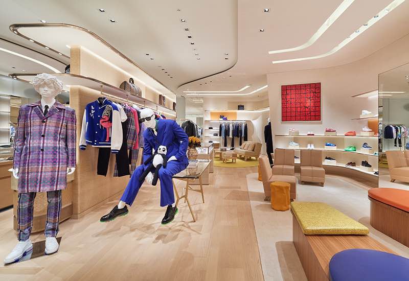 Entra en la nueva tienda insignia de Louis Vuitton en Ginza Namiki-dori,  Tokio - Mega Ricos