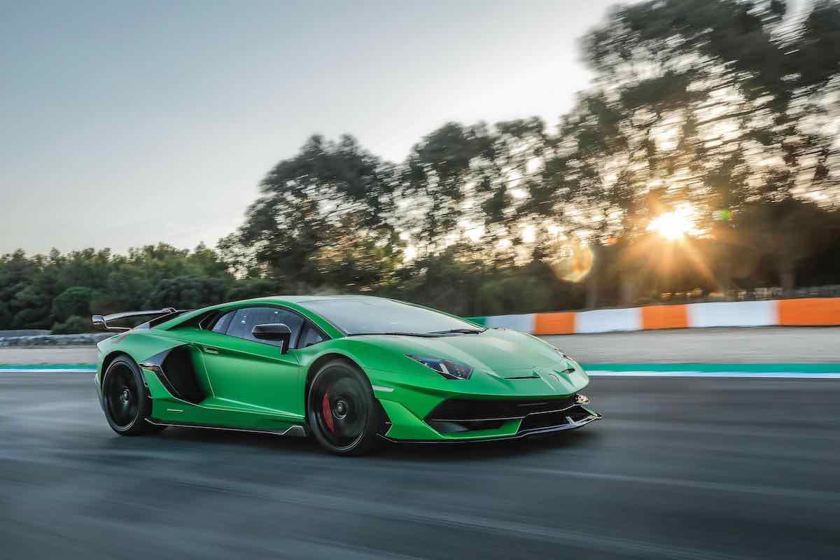 Todos los modelos Lamborghini serán eléctricos para fines de 2024, anuncia la compañía