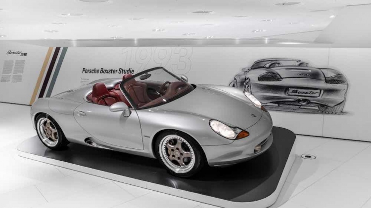 Visita guiada virtual por la exposición especial “25 años del Boxster” en el Museo Porsche