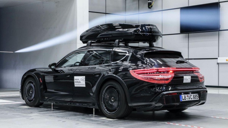 Porsche Tequipment lanza el portaequipaje de techo Performance