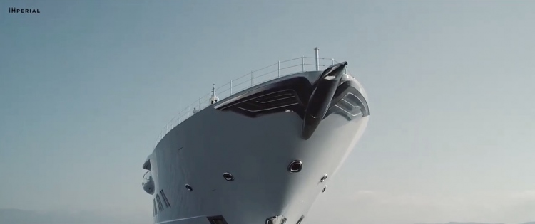 Superyate AMADEA - Lürssen 106.10m por Imperial Yachts