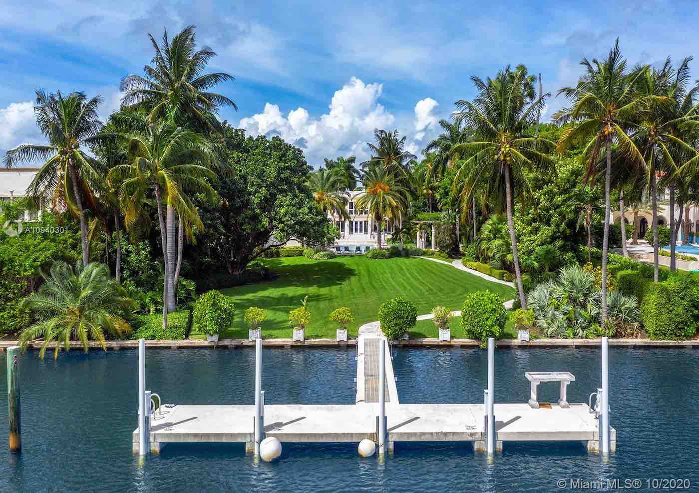 Don Francisco, presentador de "Sábado Gigante", vende su mansión en Florida por 23,8 millones de dólares