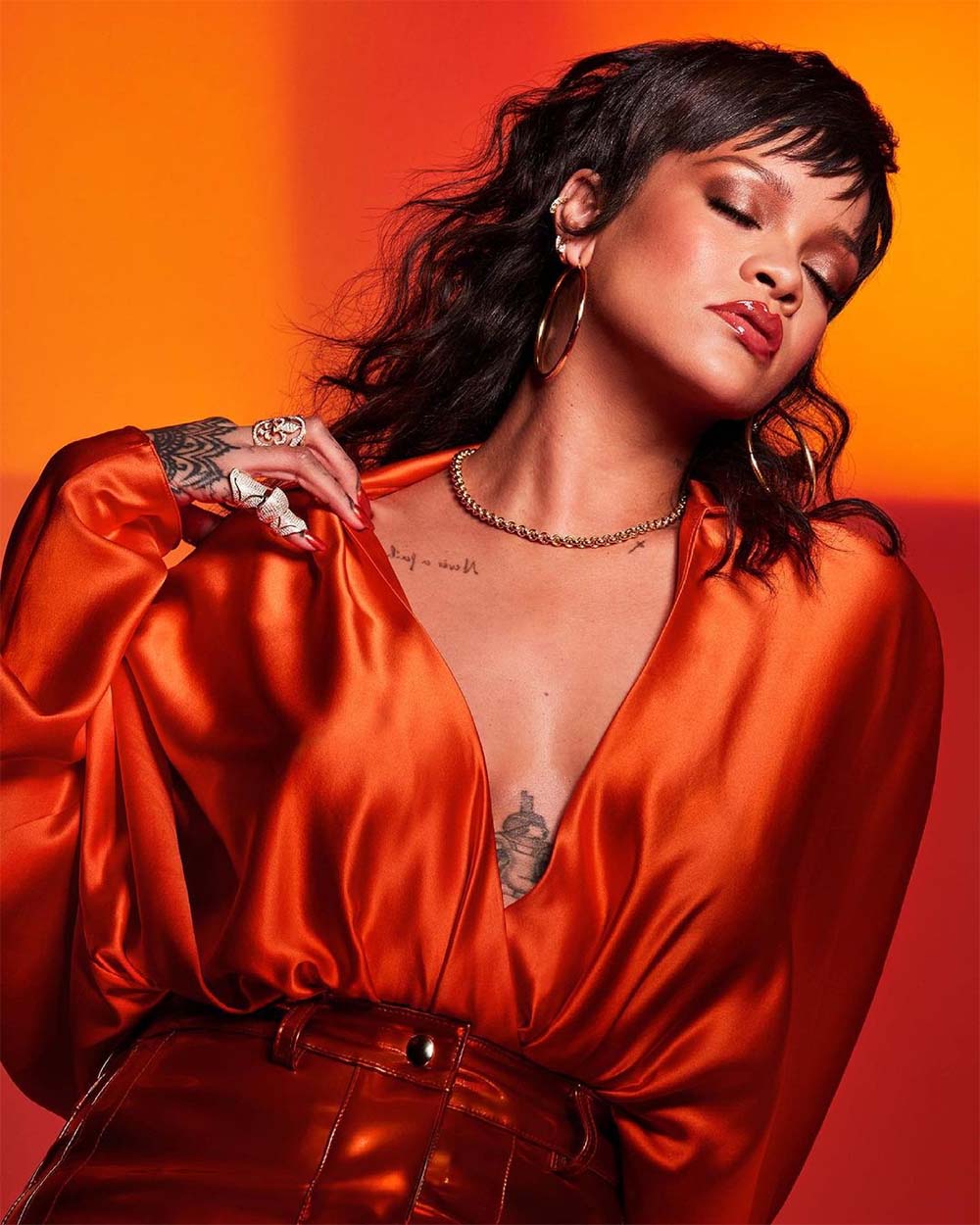 Rihanna se convierte en la músico femenina más rica del mundo, según Forbes