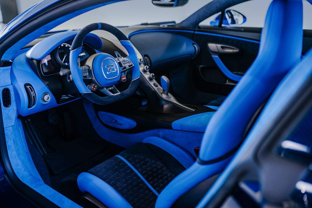 Bugatti crea una mesa de billar inspirada en el diseño del Divo