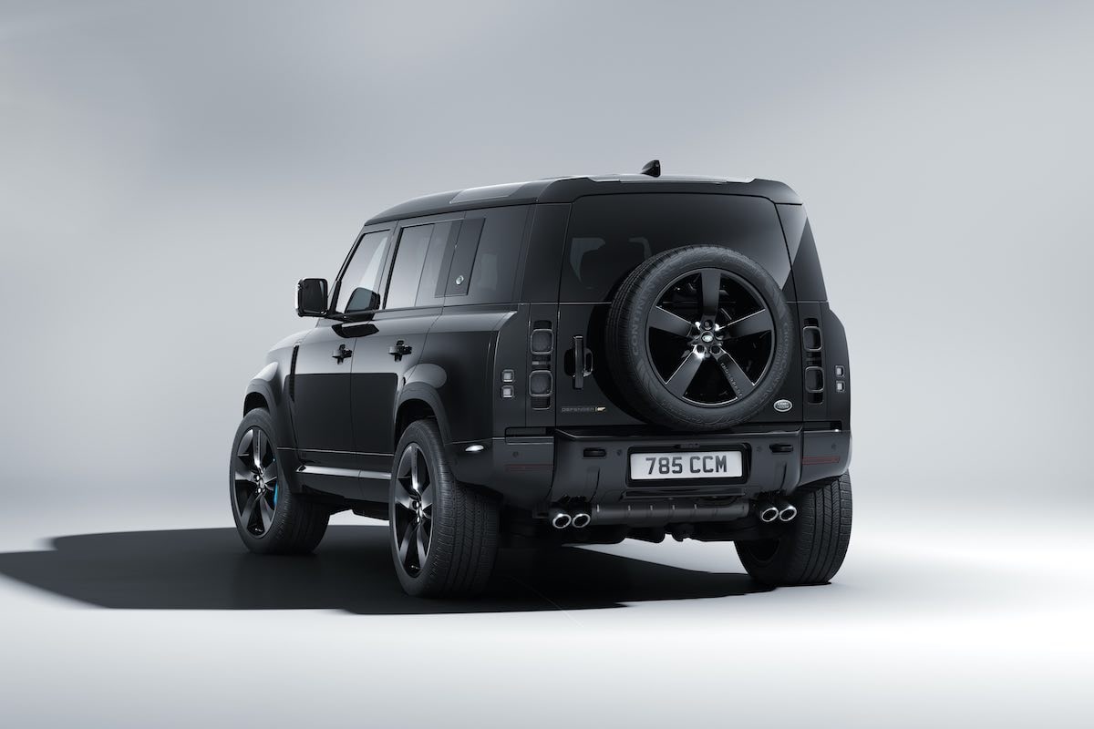 Land Rover Defender V8 Bond Edition 2022