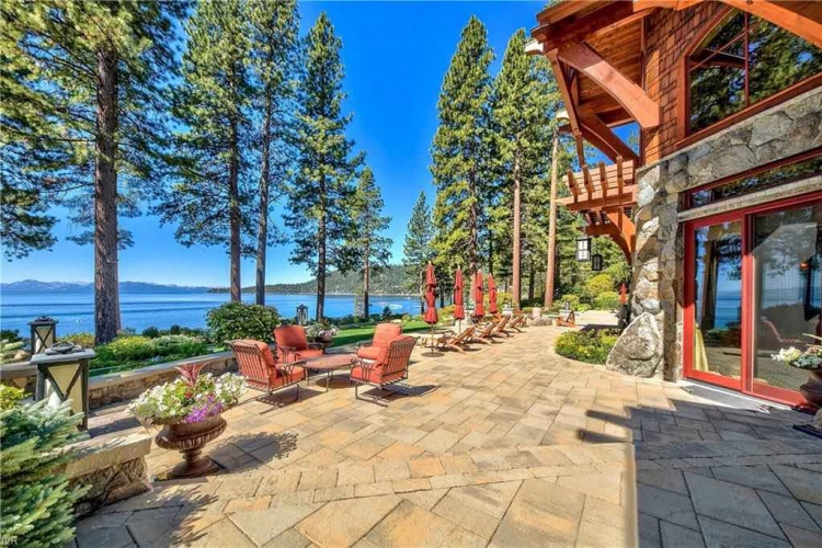 Lujosa mega mansión en Lake Tahoe es listada por $60 millones